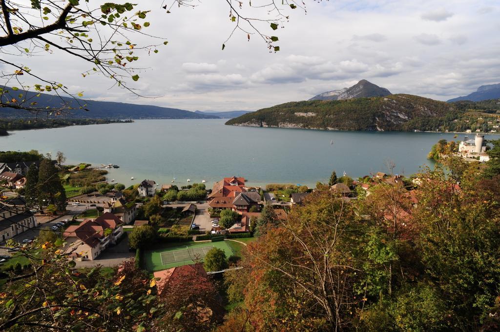 Ferienwohnung Duplex Au Bord Du Lac Duingt Exterior foto